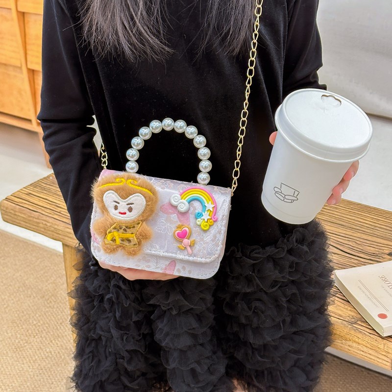 Picture of Ethnic Embroidered Children's Pearl Handbag Girl's Small Change Bag Fashion Cute Princess Chain Crossbody Bag