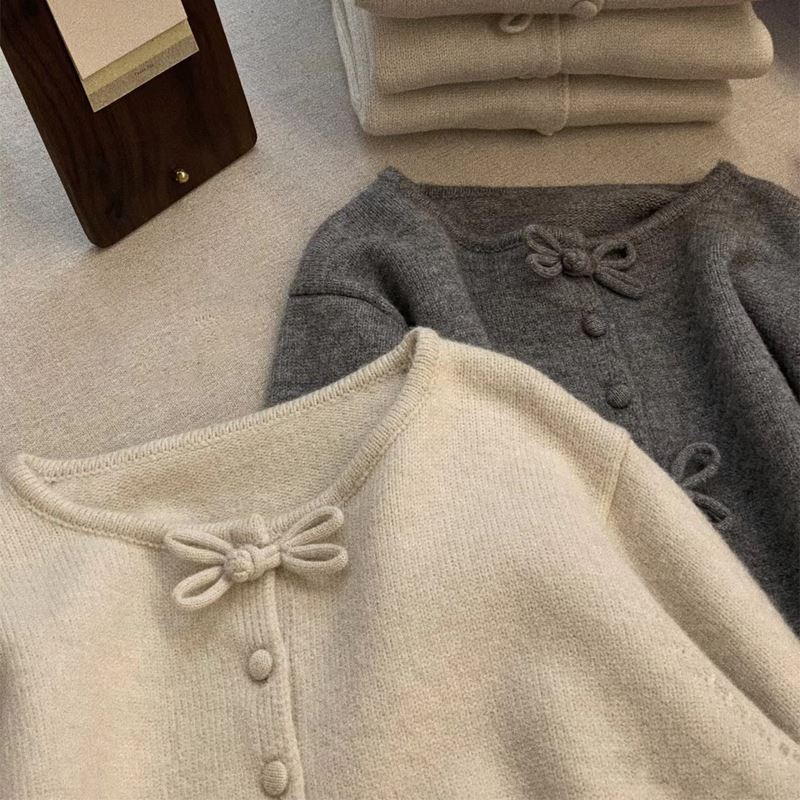 Picture of Casual Chinese Button Knitwear Cardigan 2025 Autum Little Girl Retro Design Bow Lazy Style Knitwear