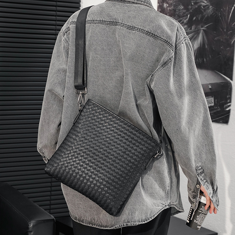 Picture of Wholesale New Korean Style Men's Shoulder Bag Handwoven Casual Men's Bag Trendy Crossbody Bag Outdoor Backpack