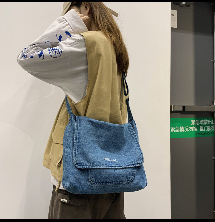 Picture of 2025 New Crossbody Denim Bag Men's and Women's Canvas Satchel Artistic Student Schoolbag Messenger Bag Simple Tweet Bag