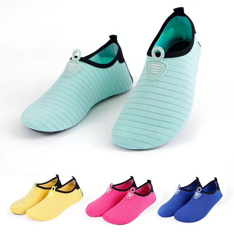 Picture of Factory wholesale 19 new beach shoes red foot patch skin shoes socks cross-border couple wading shoes one-piece delivery