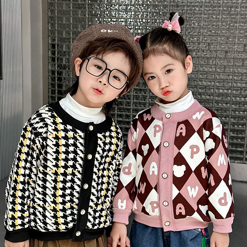Autumn and winter new children's clothing boys and girls baby warm cardigan children's clothing all-match knitted coat thick outer wear