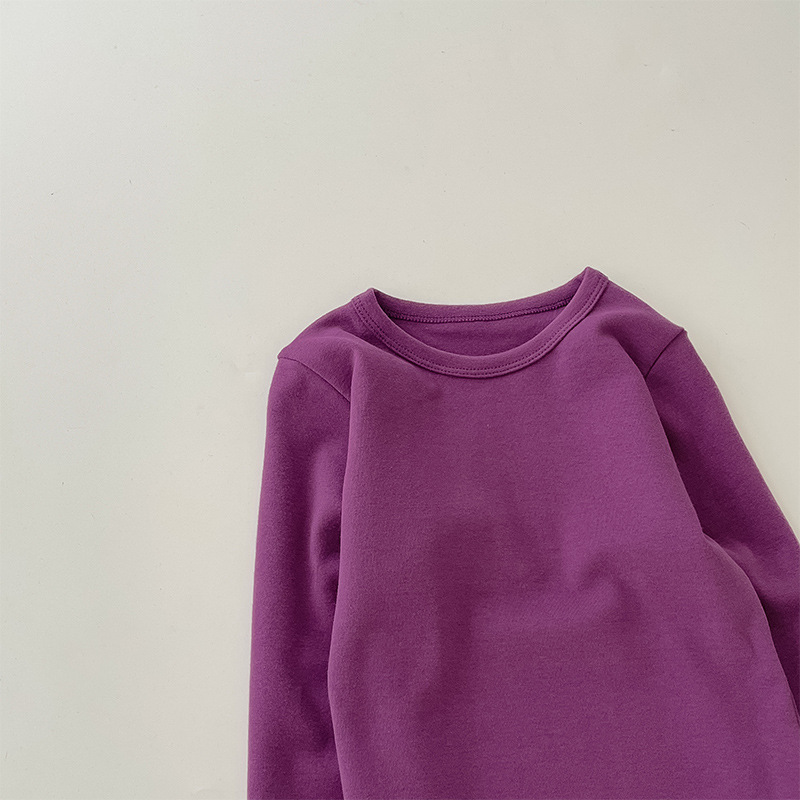 Picture of 2023 Children's Cotton Long-sleeved T-shirt Base Shirt Spring and Autumn Loose Solid Color Round Neck Sanding Top for Boys and Girls