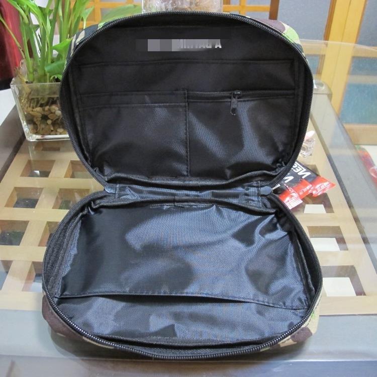 Picture of Promotional Japanese magazine fashion brand camouflage hand storage iPadmini flat multi-function bag postage can be approved