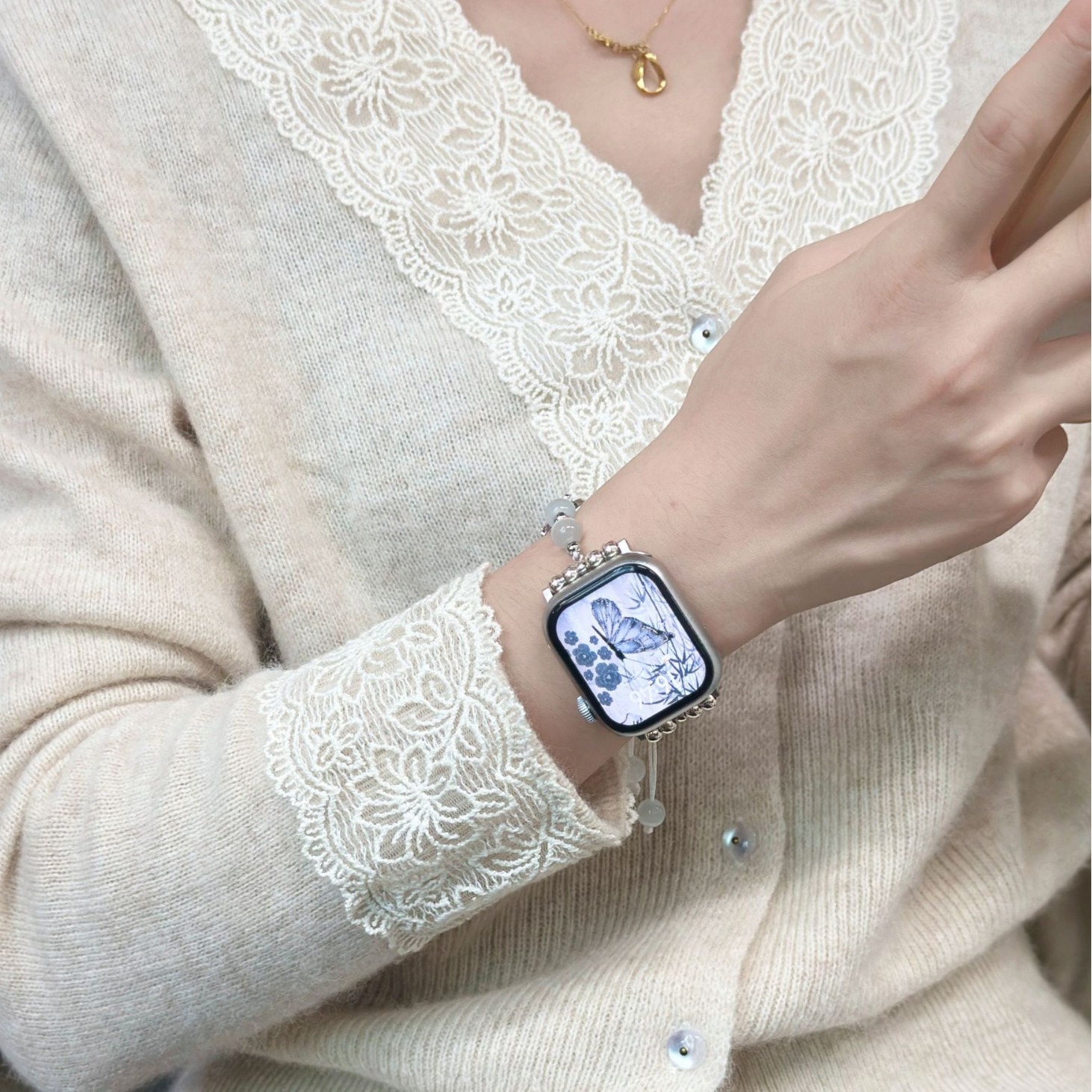 Picture of Suitable for applewatch Xiao Xiang Feng Cat's Eye Beads Apple Strap iwatch987645se Internet Red Same Style
