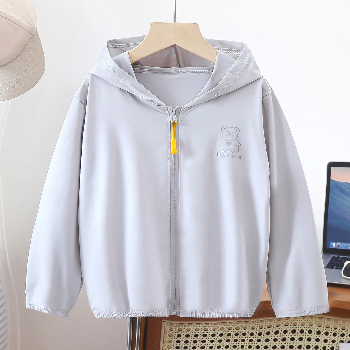 Picture of TikTok Explosions Summer Children's Sunscreen Clothing Ultra-thin Breathable Boys' and Girls' Skin Clothing Beach Outdoor Sunscreen Clothing Factory