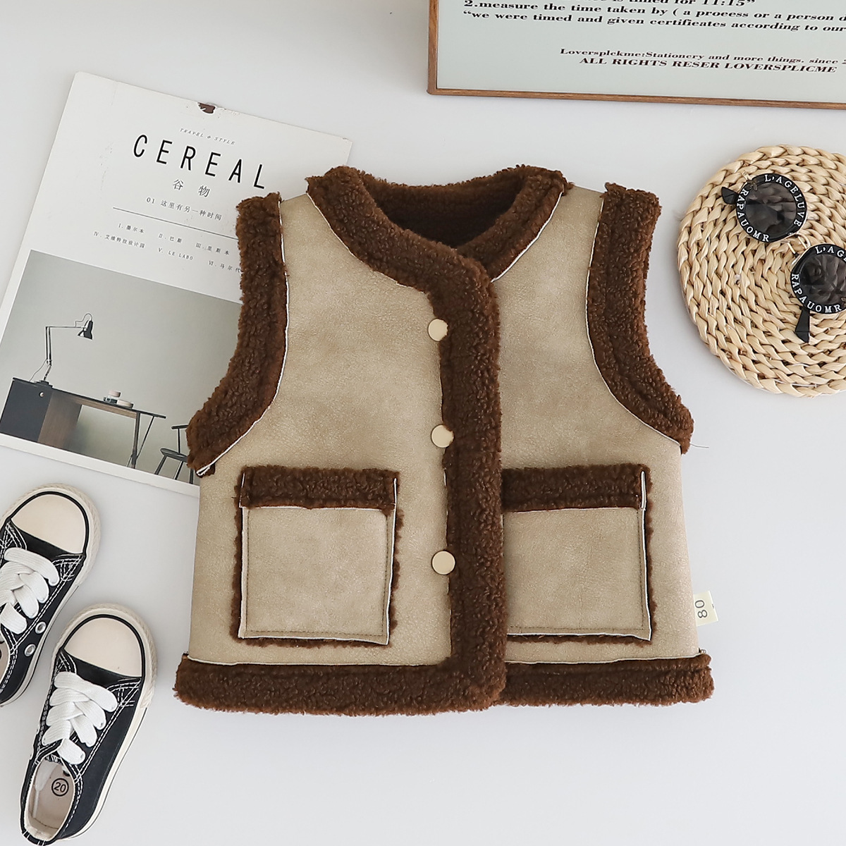 Picture of Winter waistcoat coat for boys and girls baby western style children's Korean style fleece-lined thickened fur one-piece warm clothes tide