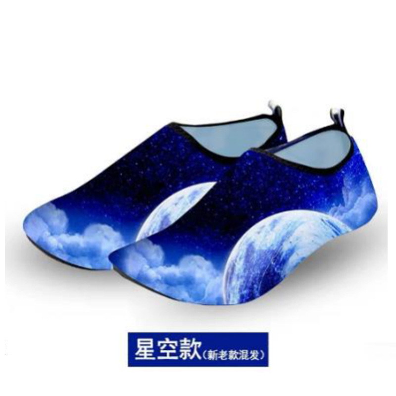 Picture of Cartoon Children's Beach Shoes Hard Sole Wading Shoes Diving Equipment Snorkeling Shoes and Socks Barefoot Swimming Shoes Diving Socks Quick-drying