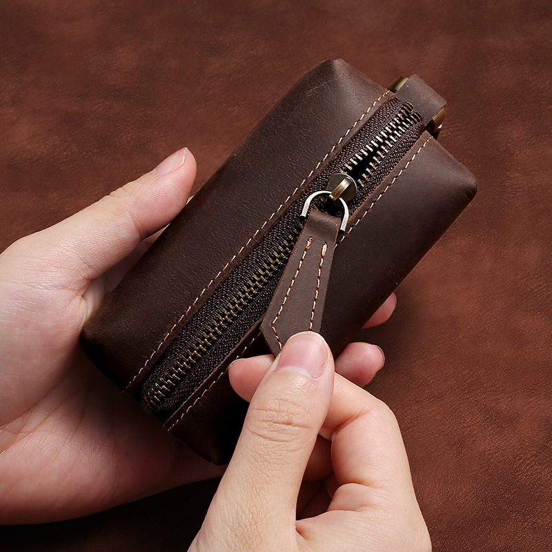 Picture of Large-Capacity Key Bag Retro Crazy Horse Cowhide Universal Car Key Bag Multi-Functional Home Key Leather Case