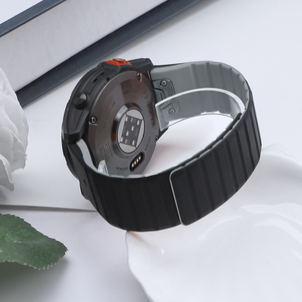 Picture of Suitable for Jiaming two-color silicone magnetic strap two-section 22MM26mm magnetic back ring contrast color watch strap wholesale