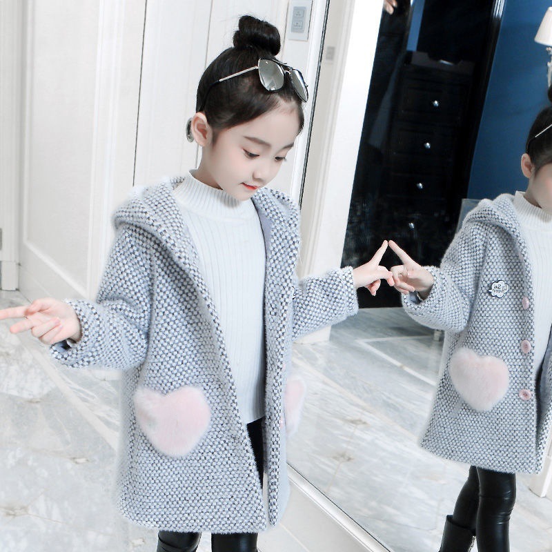 Picture of Autumn and Winter western style coat girls' Korean style medium and large children 7-8 years old 6 thick woolen snow mink velvet hooded coat