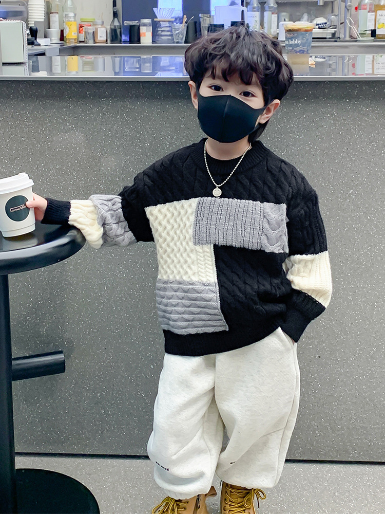 Picture of 2023 boys' sweater autumn and winter children's thickened pullover New Year greeting clothes Western style winter clothes handsome top