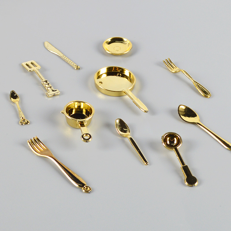 diy mini plastic spoon Fork pot tableware model Play House Miniature simulation kitchen food and play toys
