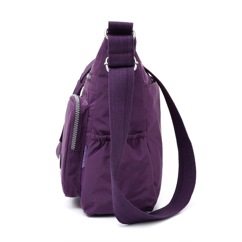 Picture of 2020 New Women's Lightweight Shoulder Bag Fashionable Large Capacity All-match Nylon Bag Fashionable All-match Simple Crossbody Bag