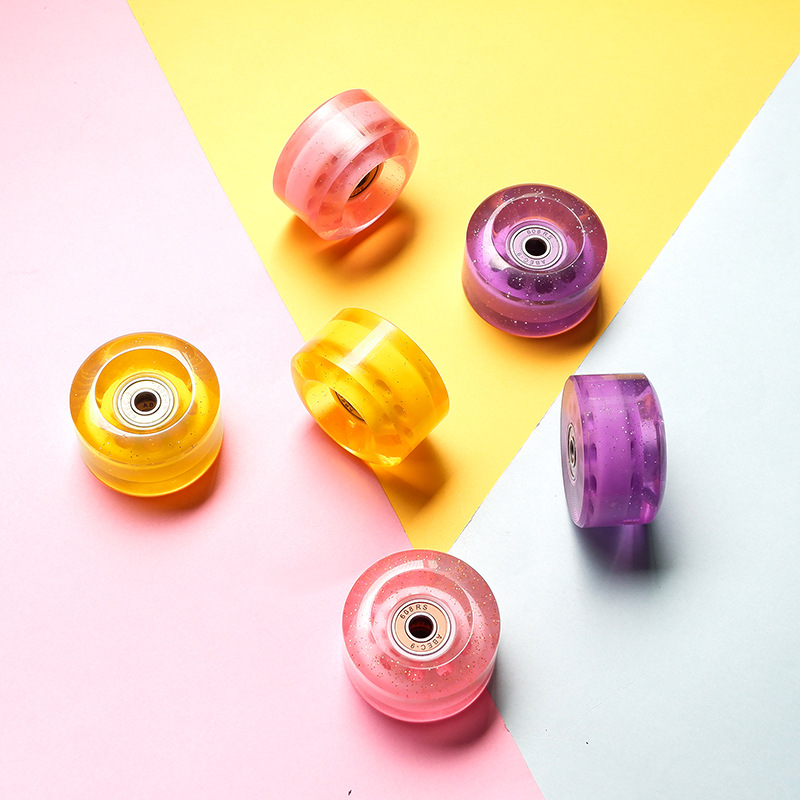 Picture of 5832 double-row skate shoes high elastic PU wheel four-wheel roller skates 82A non-luminous wheel colorful sequins transparent wheel
