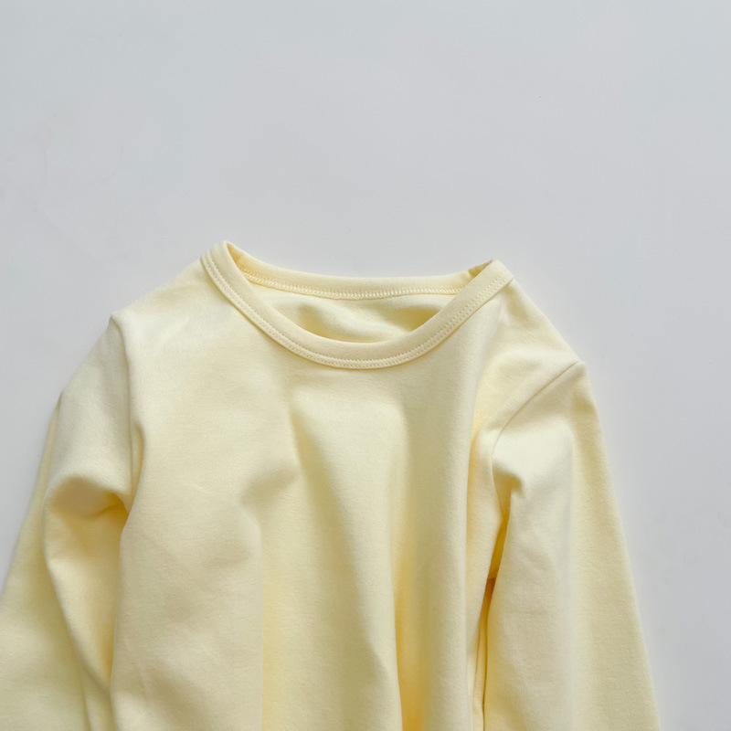 Picture of 2023 Children's Cotton Long-sleeved T-shirt Base Shirt Spring and Autumn Loose Solid Color Round Neck Sanding Top for Boys and Girls