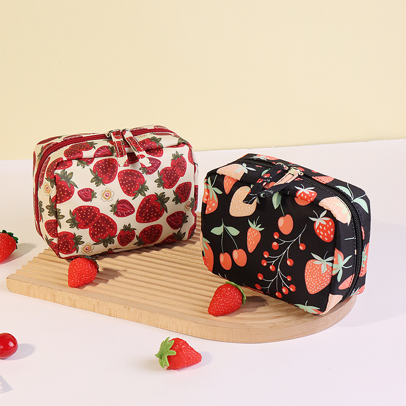 Cross-border New Full Print Strawberry Portable Cosmetic Bag Large Capacity Advanced Sense Portable Storage One Batch Cosmetic Bag