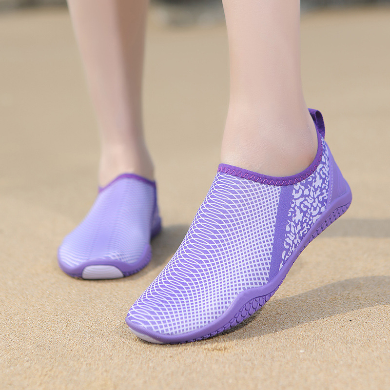Picture of Couple's Beach Socks Shoes Diving Snorkeling Wading Tracing Swimming Shoes Soft Shoes Men's and Women's Anti-Cut Bare Foot Skin Shoes