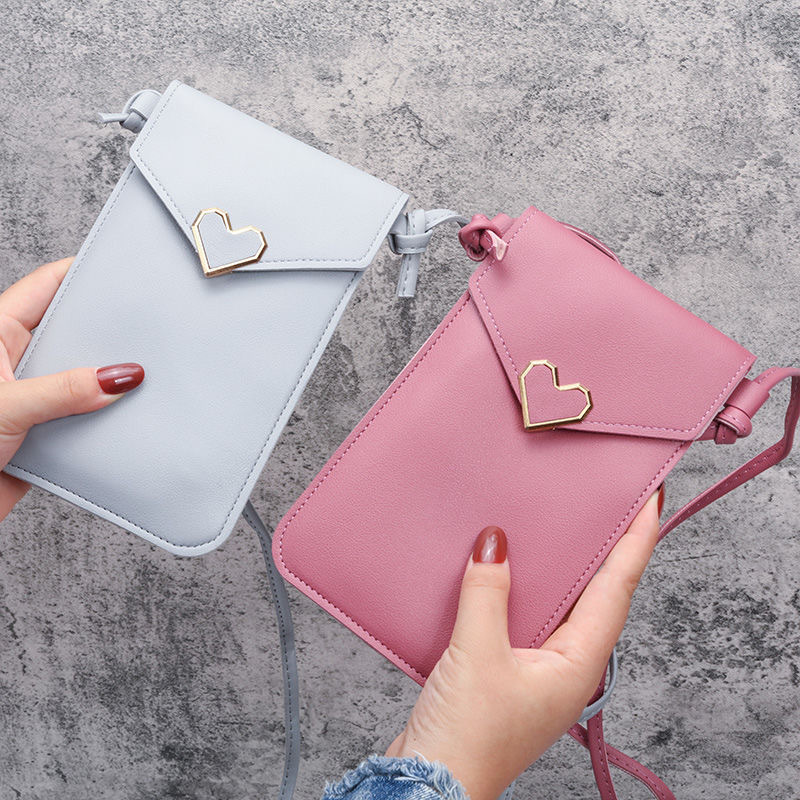 Picture of 2023 New Student Mini Crossbody Women's Bag Women's Heart-Shaped Decorative Transparent Touch Screen Casual Retro Mobile Phone Bag