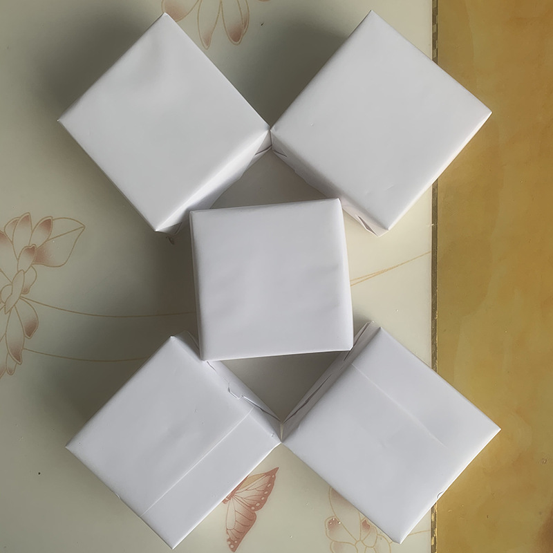 Picture of Export Magnesium Powder Block Sports Fitness Magnesium Powder Block Gymnastics Anti-Slip Powder Rock Climbing Weightlifting Anti-Slip Powder Wholesale