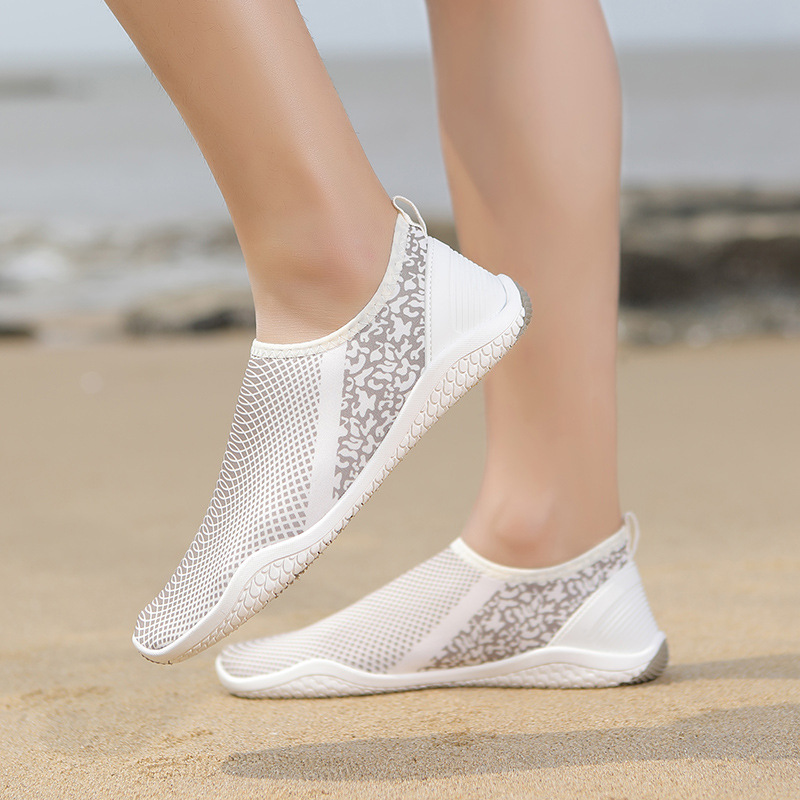 Picture of Couple's Beach Socks Shoes Diving Snorkeling Wading Tracing Swimming Shoes Soft Shoes Men's and Women's Anti-Cut Bare Foot Skin Shoes