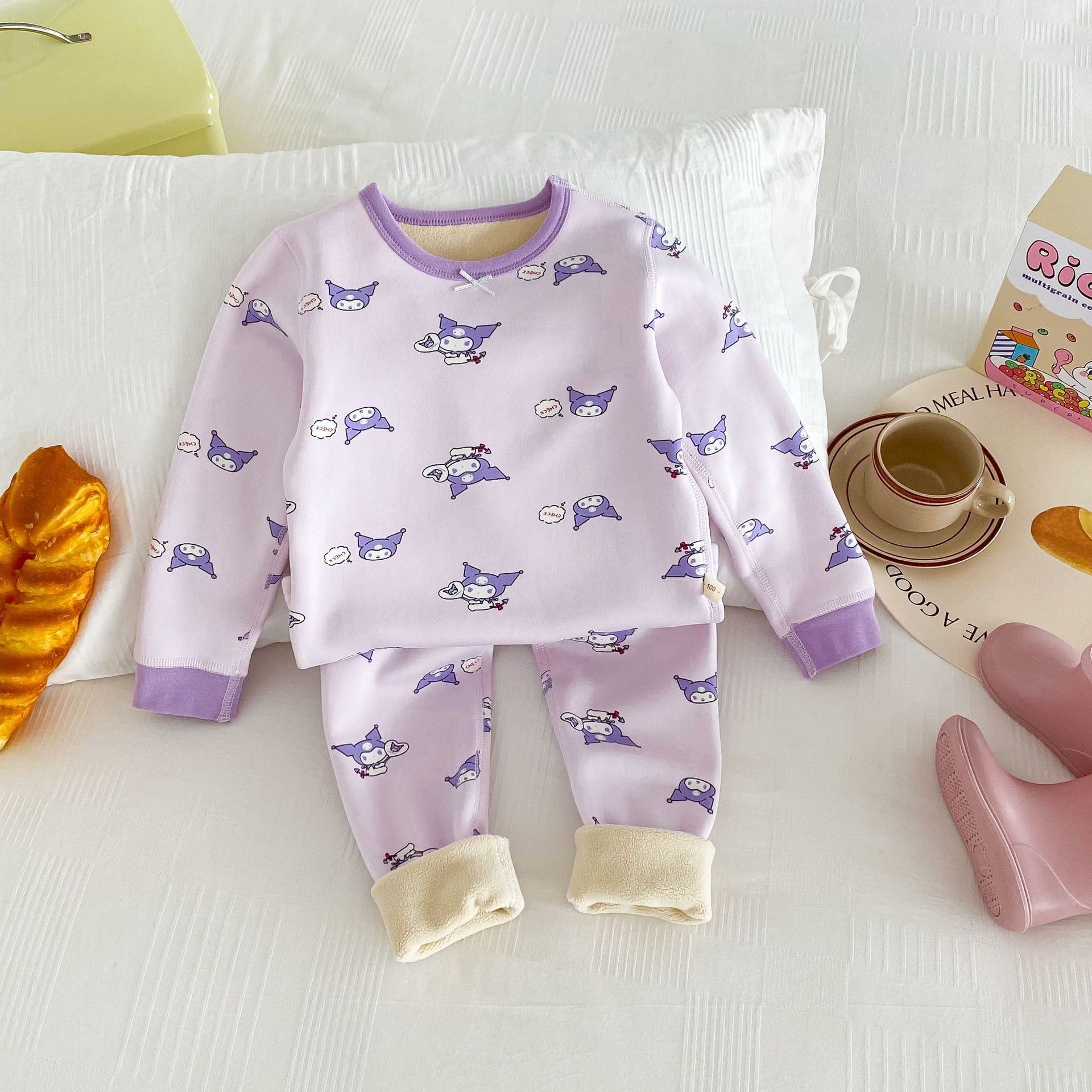 Picture of ZhongDa Children's Cherry Blossom Velvet Home Clothes Children's Warm Lined Velvet Thickened Pajamas Set Boys and Girls Corset Underwear Set