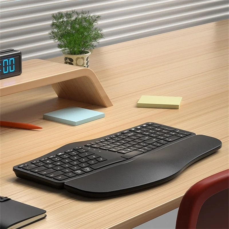 Picture of Bluetooth + 2.4g Backlit Wireless Computer Keyboard Ergonomic Detachable Keyboard Hd315B Black