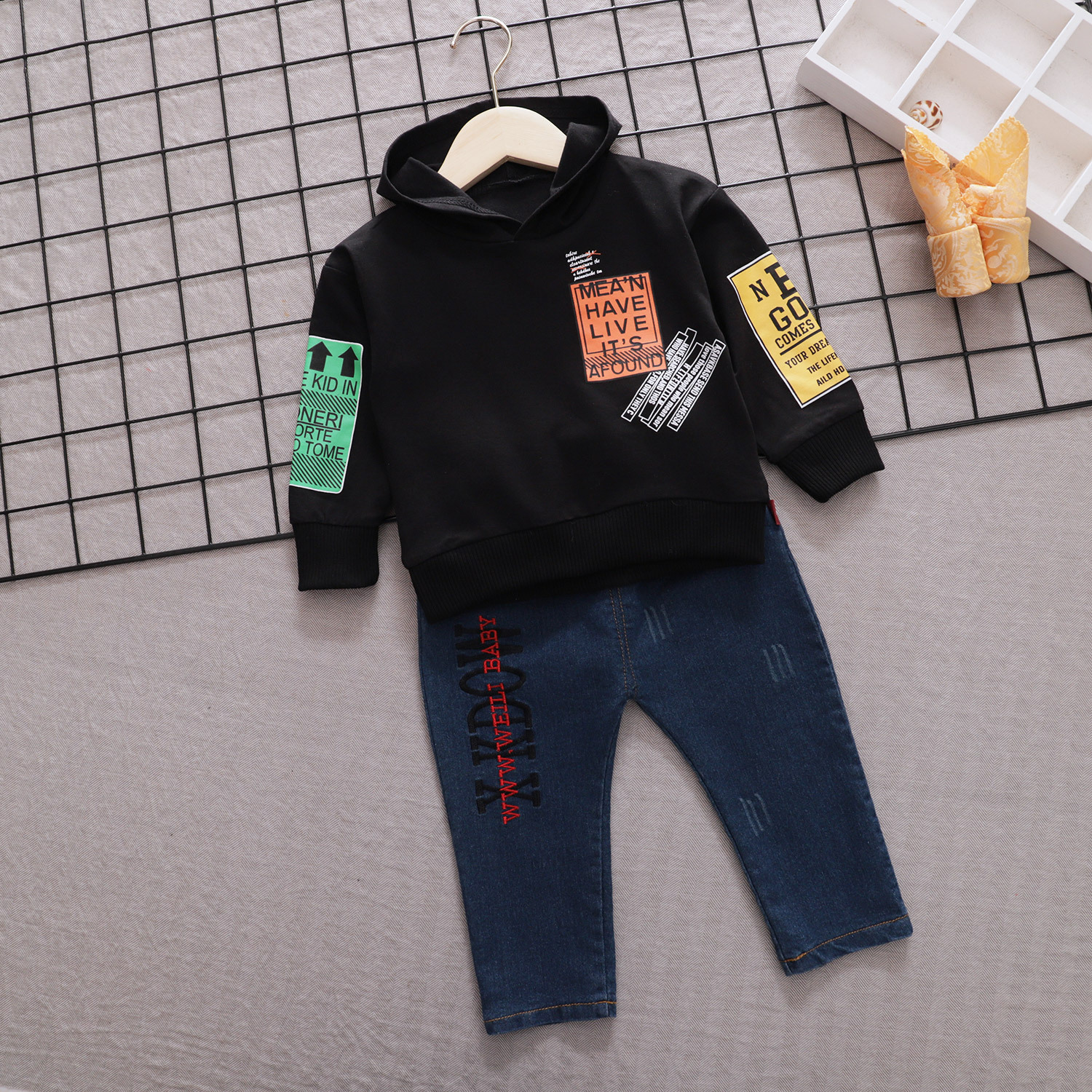 Picture of Foreign trade Spring and Autumn new long sleeve children's suit baby long sleeve hoodie sweater two-piece suit tide a generation of hair