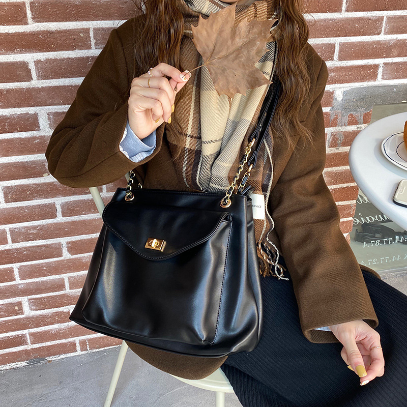 2025 New Trendy Internet Trendy Fashion Tote Bag Simple Large Capacity Single Shoulder Bag Autumn and Winter Atmospheric Wandering Bag for Women