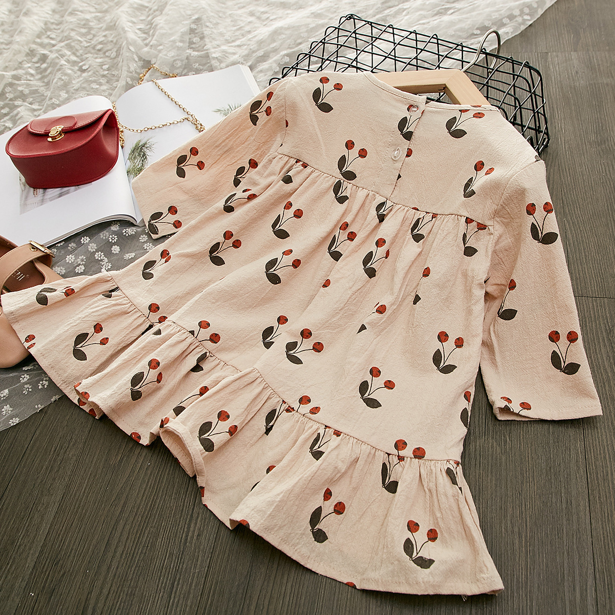 Picture of Girl's dress Cherry fresh dress Princess dress 20 spring new foreign trade children's clothing 7028