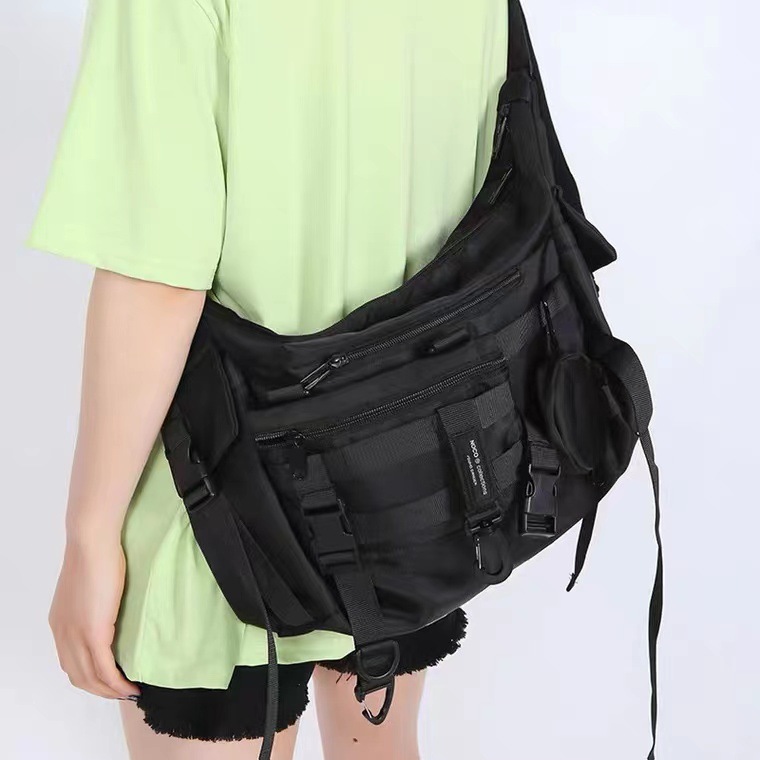 Picture of Tooling Messenger Bag Women's Shoulder Bag Large Capacity Messenger Bag Student Computer Bag Combination High Quality Source Factory