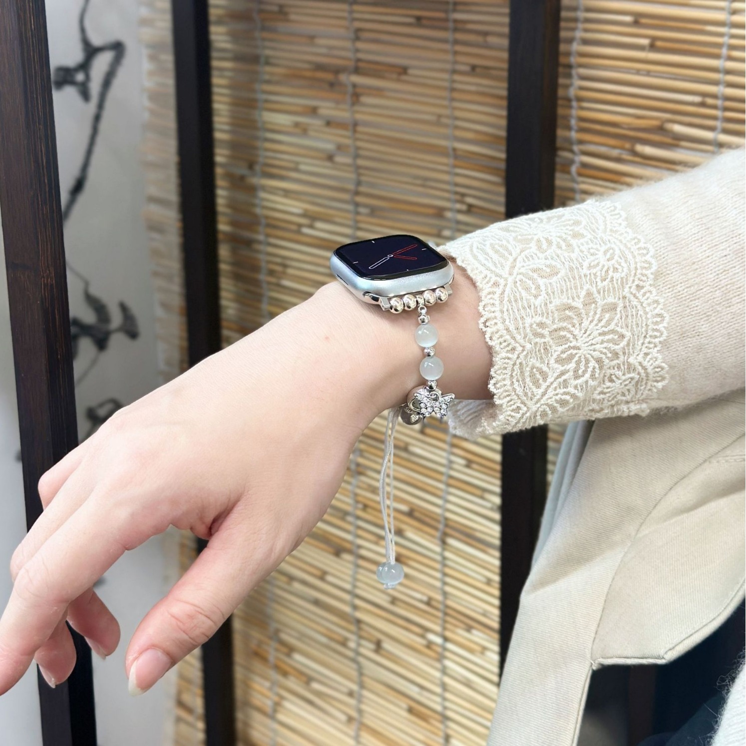 Picture of Suitable for applewatch Xiao Xiang Feng Cat's Eye Beads Apple Strap iwatch987645se Internet Red Same Style