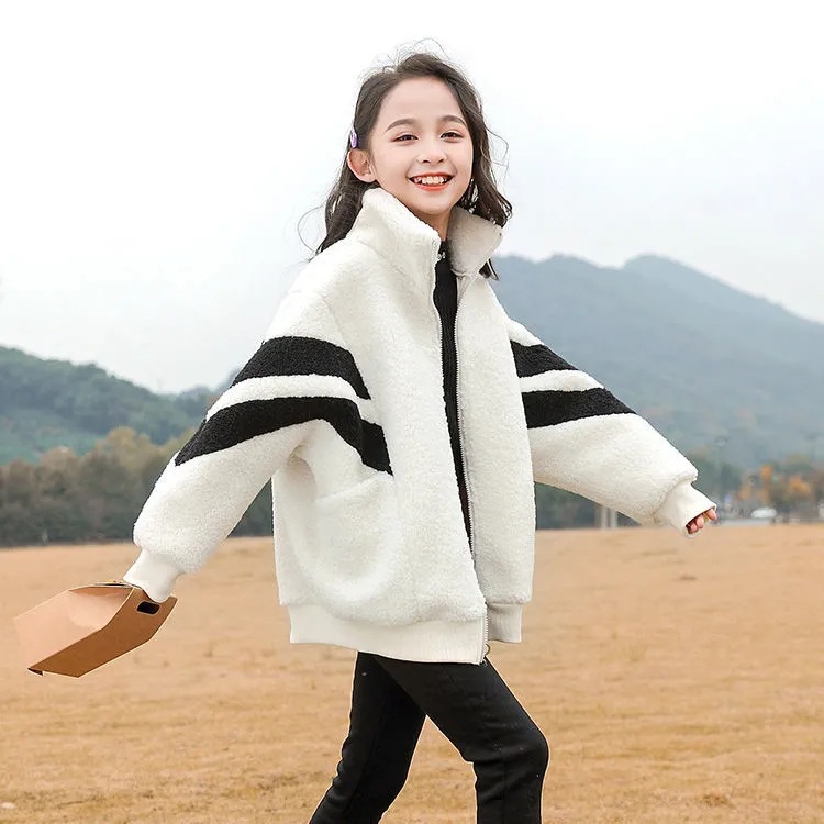 Picture of Children's Winter Clothing for Boys, Lamb Wool Jacket with Fleece Lining, Thickened for Older Children, Long-Sleeve Zipper, Girls' Lamb Wool Sweatshirt