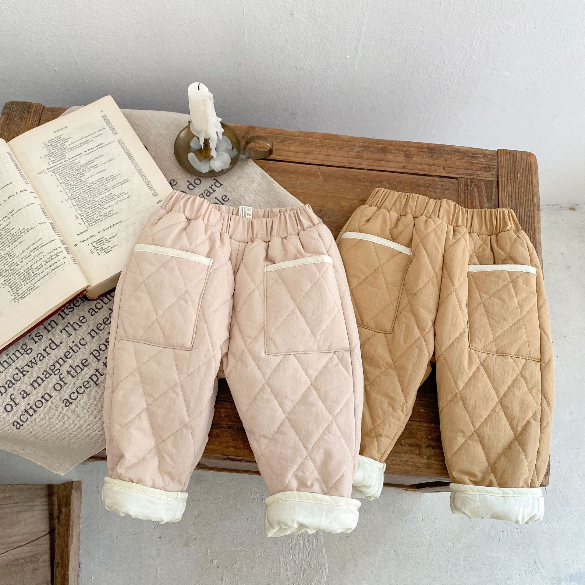Picture of Ins 2025 Winter New Style Infants and Young Kidsren, Male and Female Babies, Rhombus Quilted Pants, Quilted and Thickeneded Versatile Pants