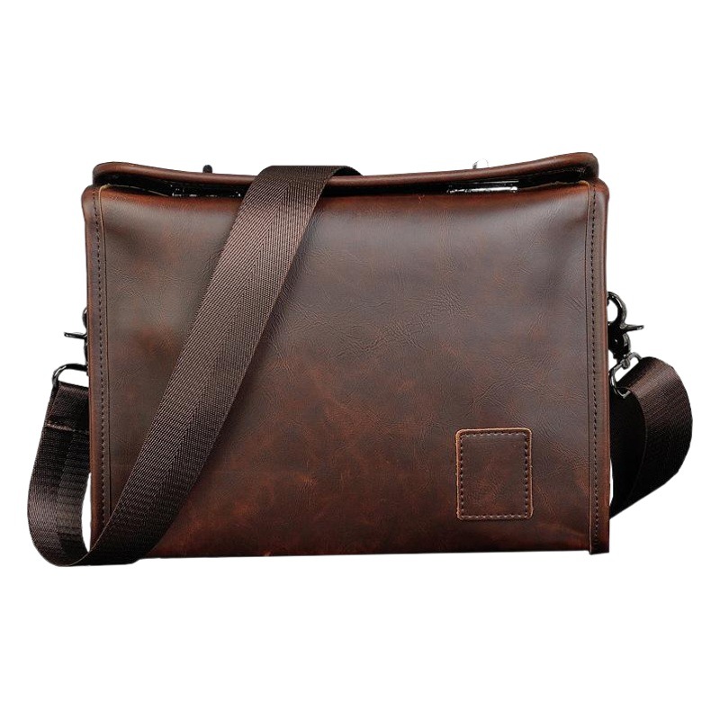 Yizhi Crazy Horse Leather Men's Bag Wholesale Men's Casual Retro Shoulder Crossbody Bag Double Twist Lock Design Trendy Bag