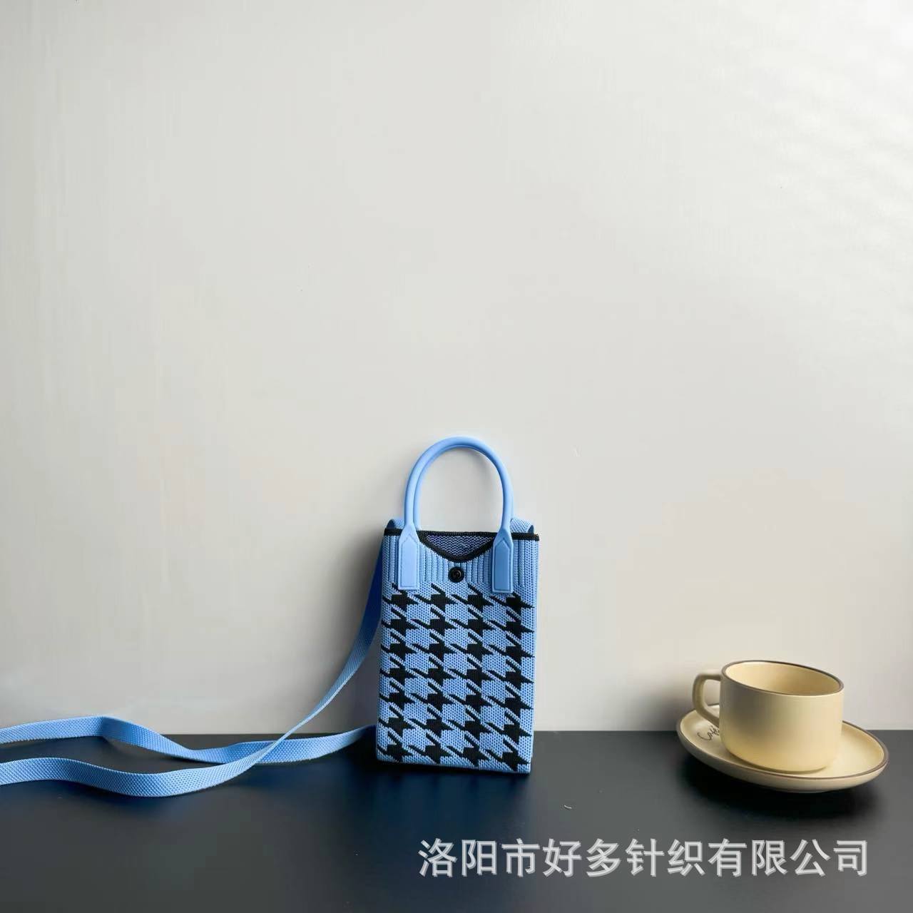 Picture of Advanced Sense Ins Mobile Phone Bag New Cartoon Knitted Bag Dopamine Niche All-match Crossbody Shoulder Bag Handbag