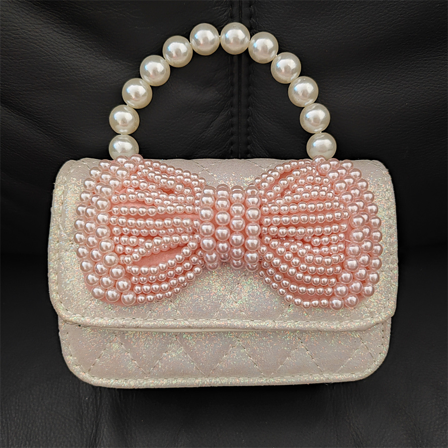 Picture of Fashion Girl Chain Crossbody Bag Distinctive Stylish Little Princess Shoulder Bag Mini Pearl Handbag Accessories Trendy Bag