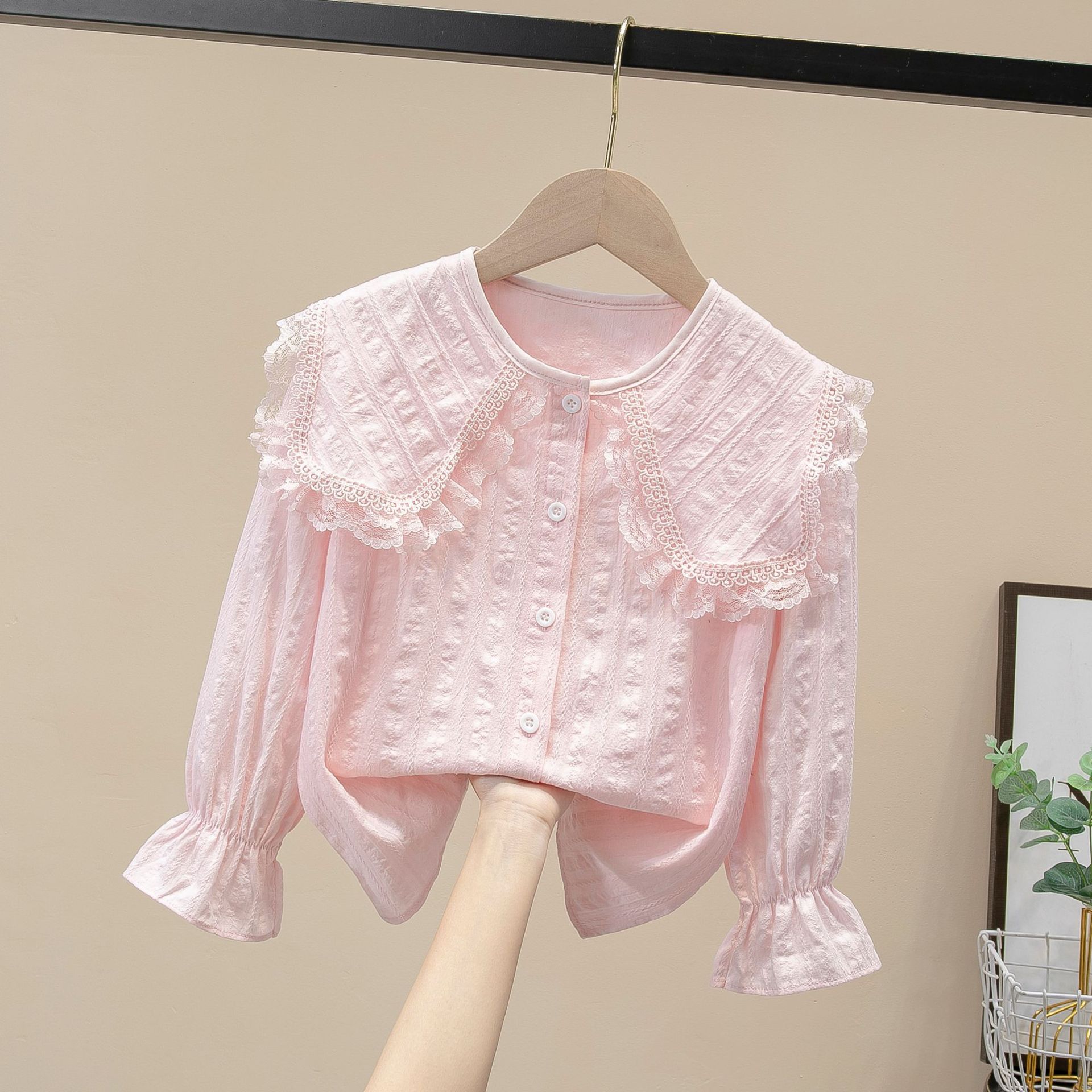 Picture of Shirt lace white girl's bottoming shirt top middle and small children's clothing student long sleeve middle and big children's inner wear overseas