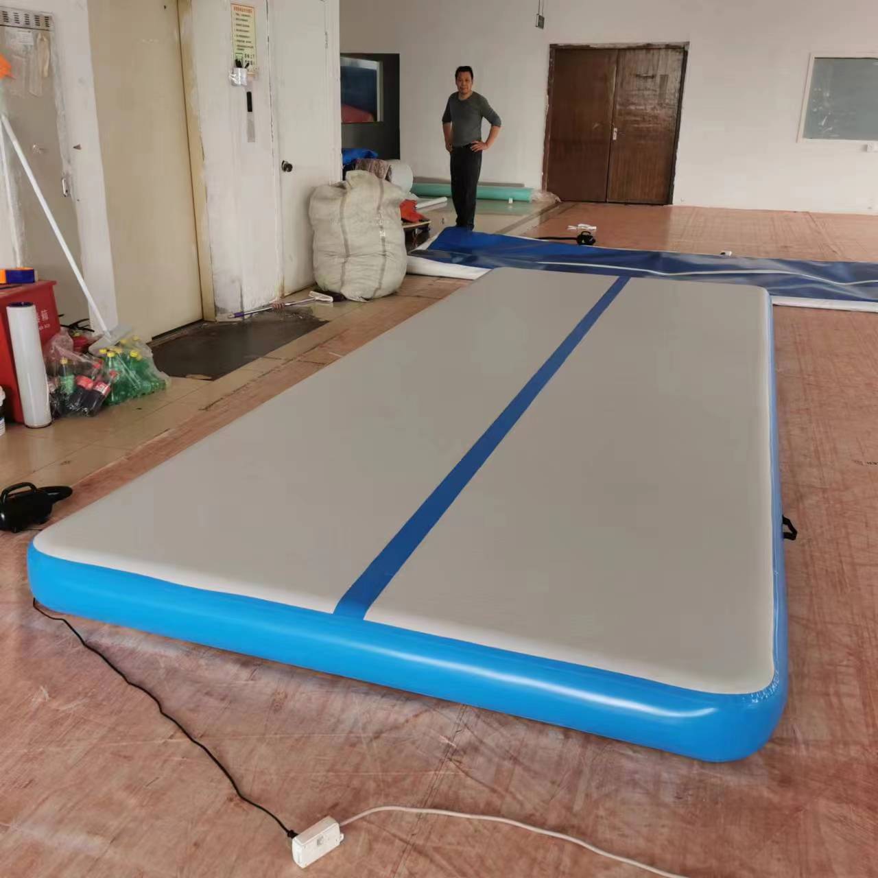 Picture of Somersault Air Cushion Taekwondo Cushion Manufacturer Fitness Sports Stunt Martial Arts Air Cushion Factory Direct Sale