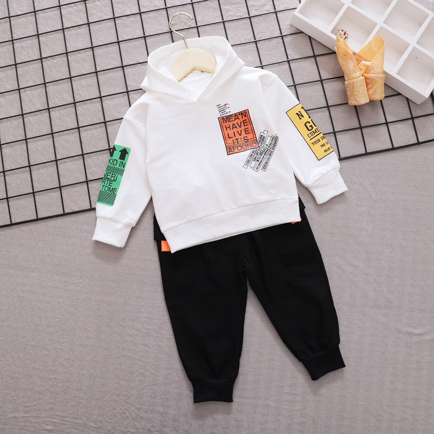 Picture of Foreign trade Spring and Autumn new long sleeve children's suit baby long sleeve hoodie sweater two-piece suit tide a generation of hair