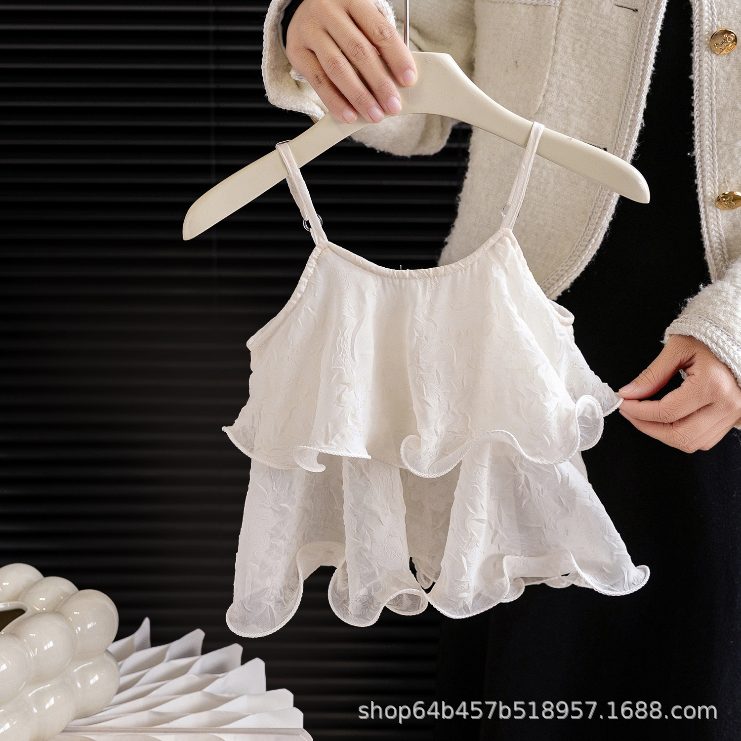 Picture of Girls' Fashion Cute Vest Baby's Summer Western Style Top Children's 2024 New Korean Style Breathable Outer Wear Sling