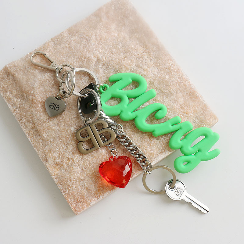 Picture of B retro exaggerated soft silicone large letter key chain rodeo bag pendant personality car key ring accessories