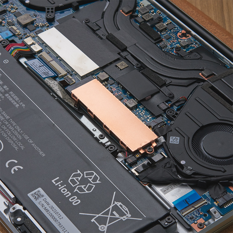 Picture of Cold matte copper M.2 2280 SSD radiator copper heat sink M.2NVMe solid state drive cooling vest