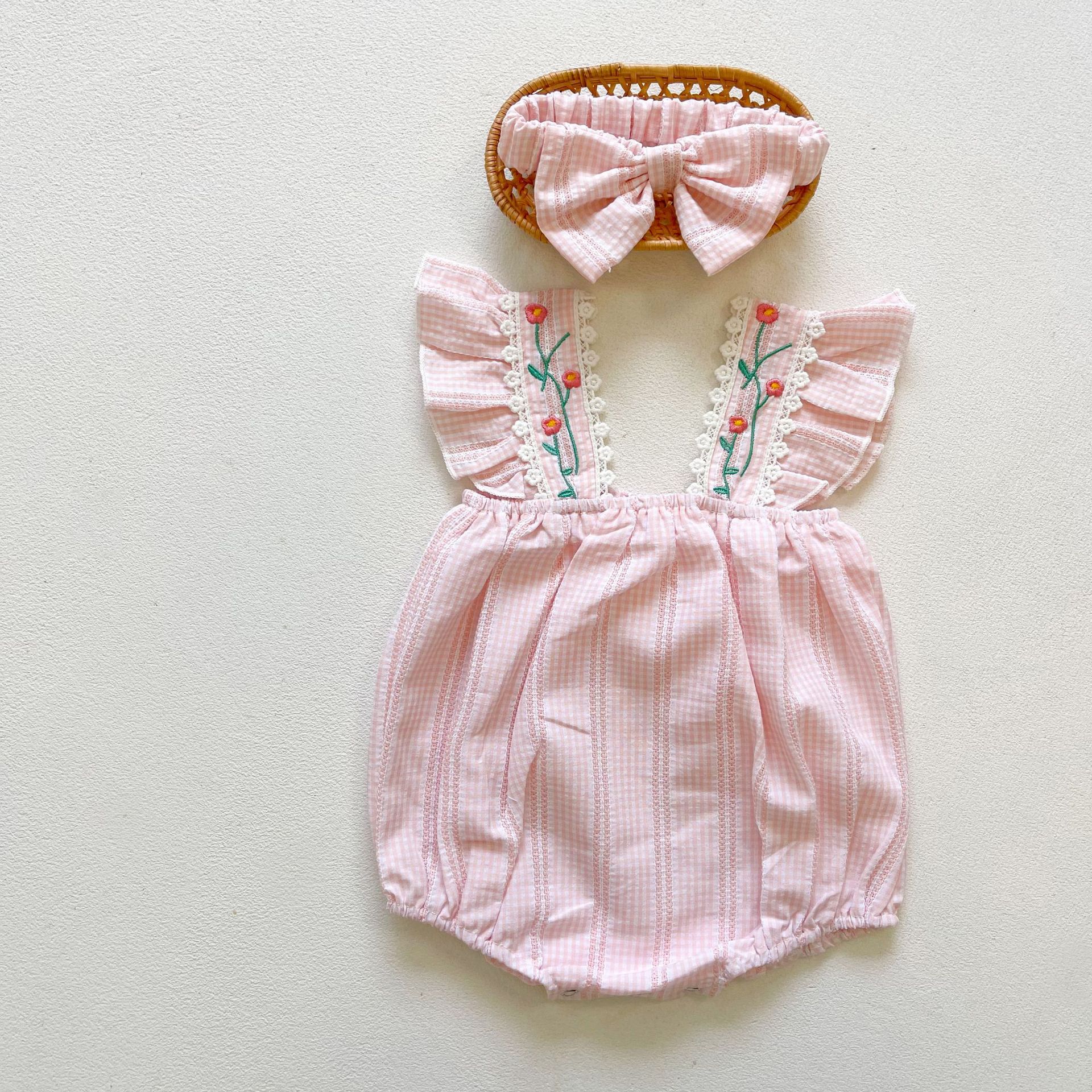 Picture of Ins2025 Summer Baby Jumpsuit Sleeveless Harem Korean Style Plaid Jacquard Baby Bag Fart Clothing Outing Clothing