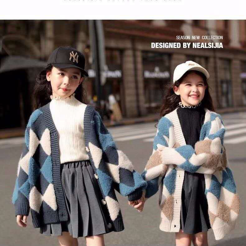 Picture of Spring Autumn Winter Big Children's Velvet Sweater Women's Sweater Knitted Sweater 2022 New Korean Style Thick Best Selling Children's Knitted Cardigan