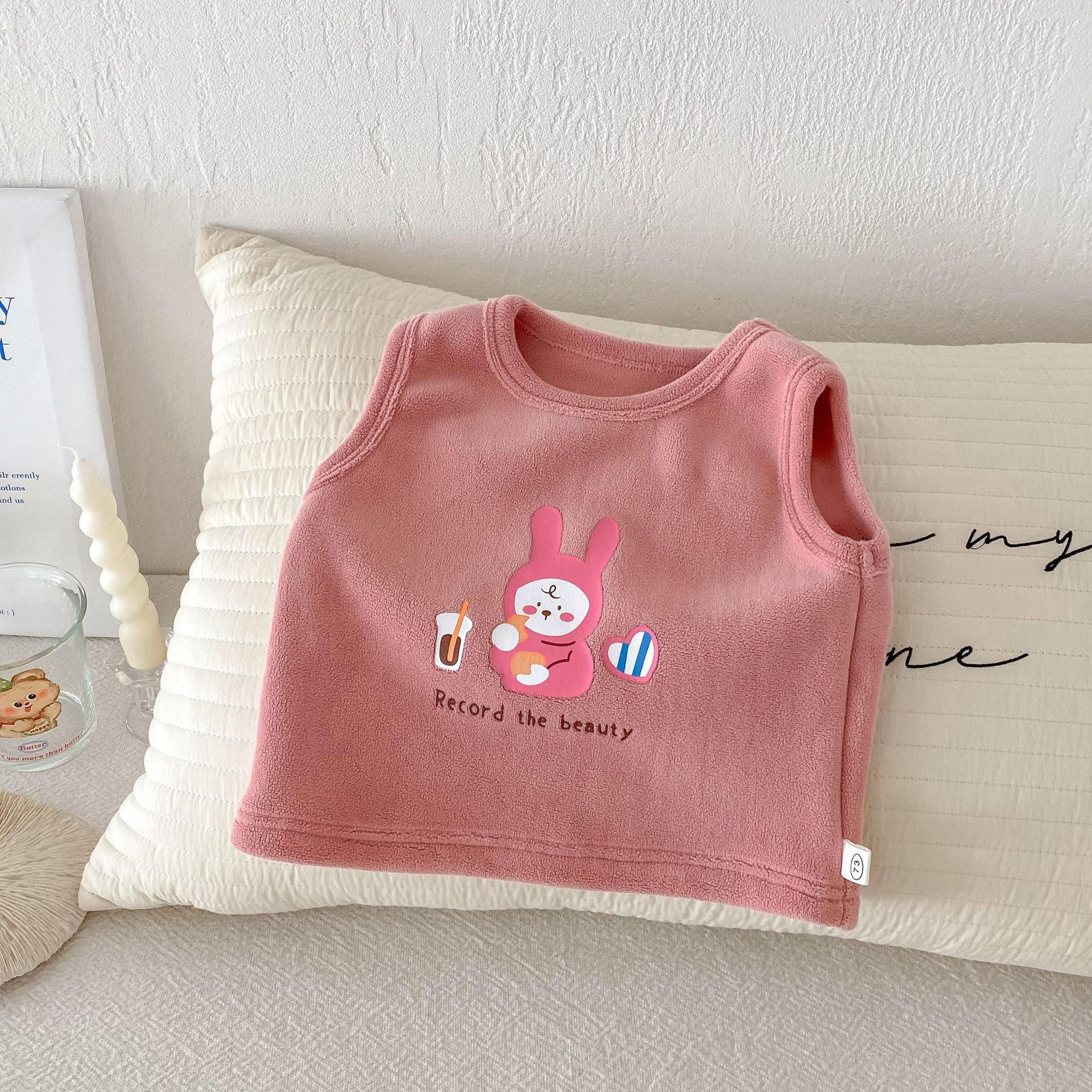Picture of Children's Vest 0-5 Years Old Winter Korean Style Children's Wear Girls Cute Cartoon Top Boys' Thickened Vest Western Style