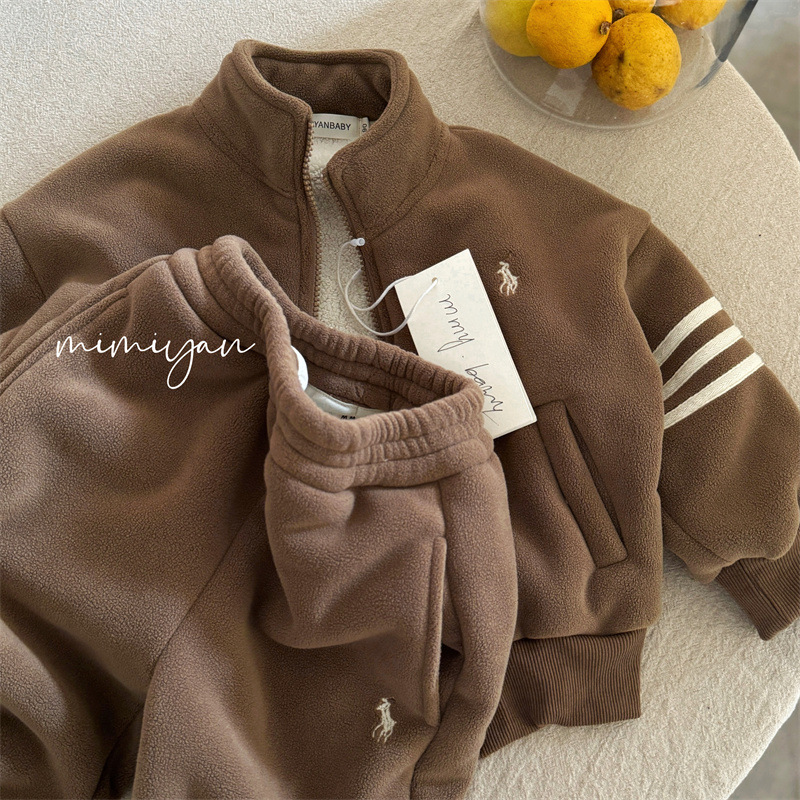 Picture of Spot Autumn and Winter New Kidsren's Velvet Warm Jackets for Boys and Girls Ollie Velvet Jackets Casual Trendy Two-Piece Set
