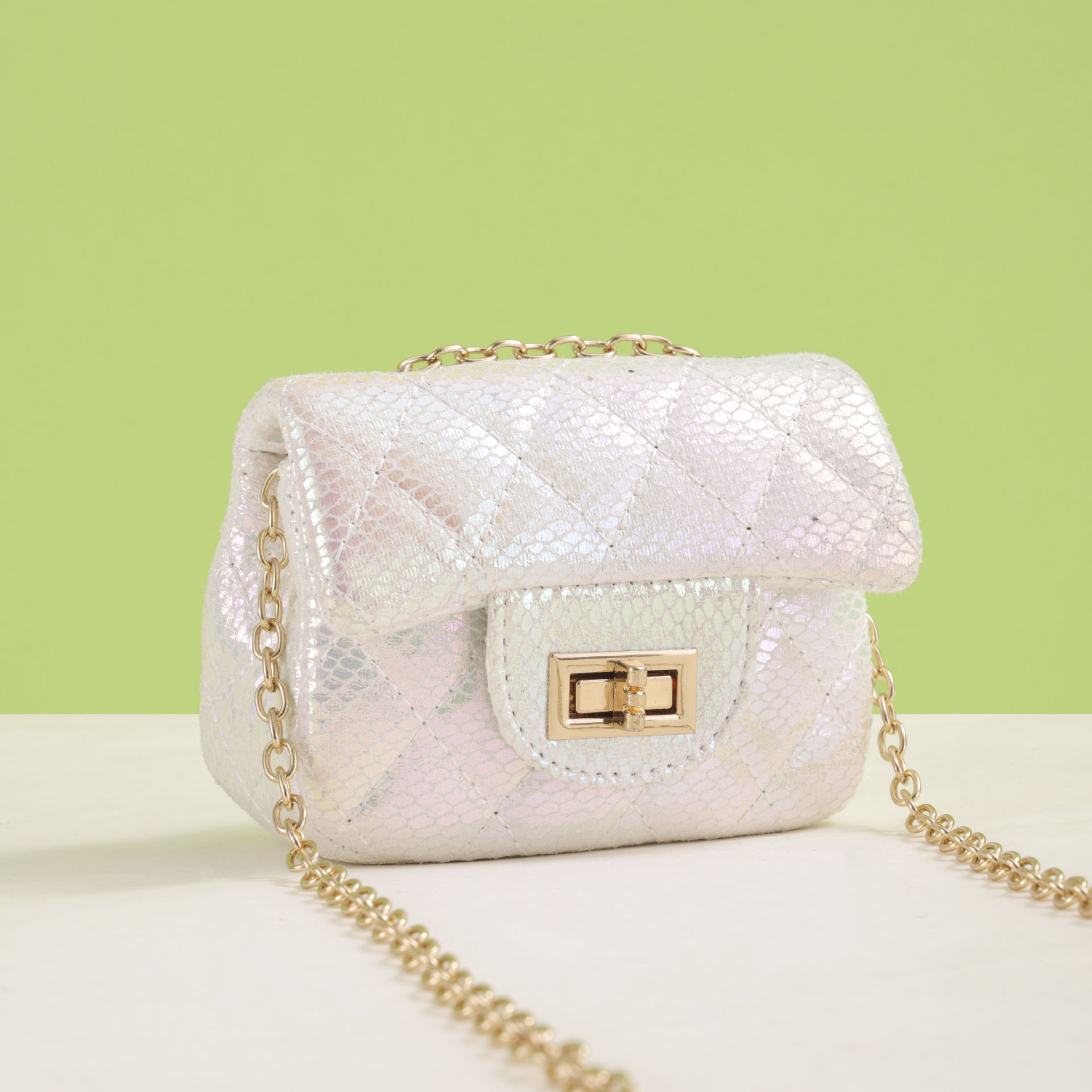 Picture of Princess Chanel Style Chain Bag Baby Pearl Accessories Hand Bag Trendy Children's Cute Bow Girl Shoulder Bag