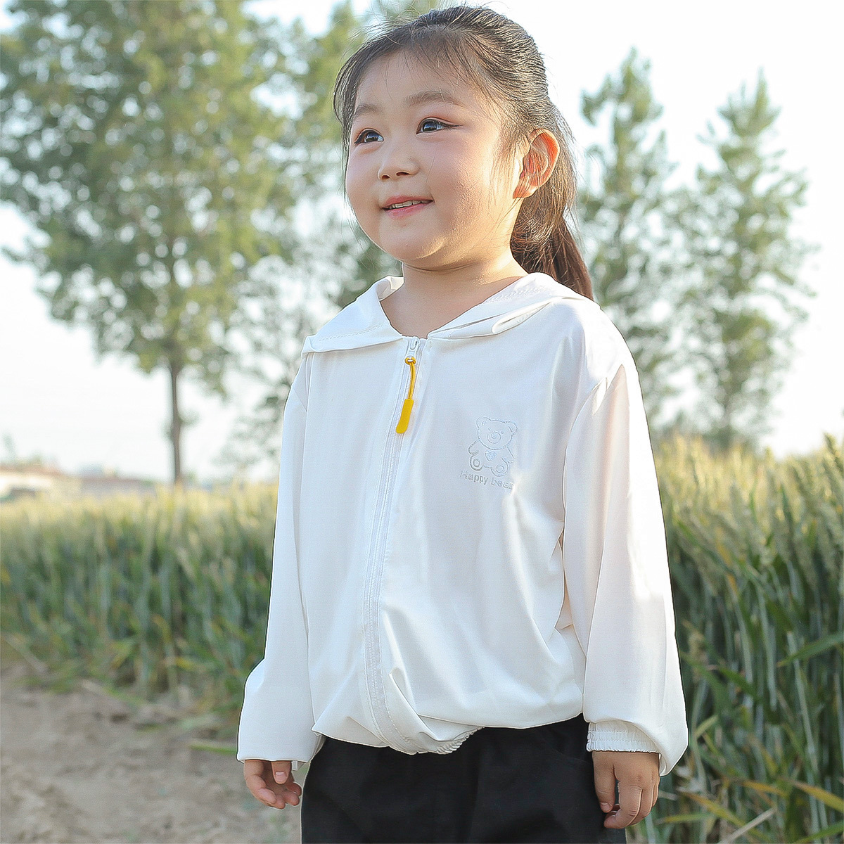 Picture of TikTok Explosions Summer Children's Sunscreen Clothing Ultra-thin Breathable Boys' and Girls' Skin Clothing Beach Outdoor Sunscreen Clothing Factory