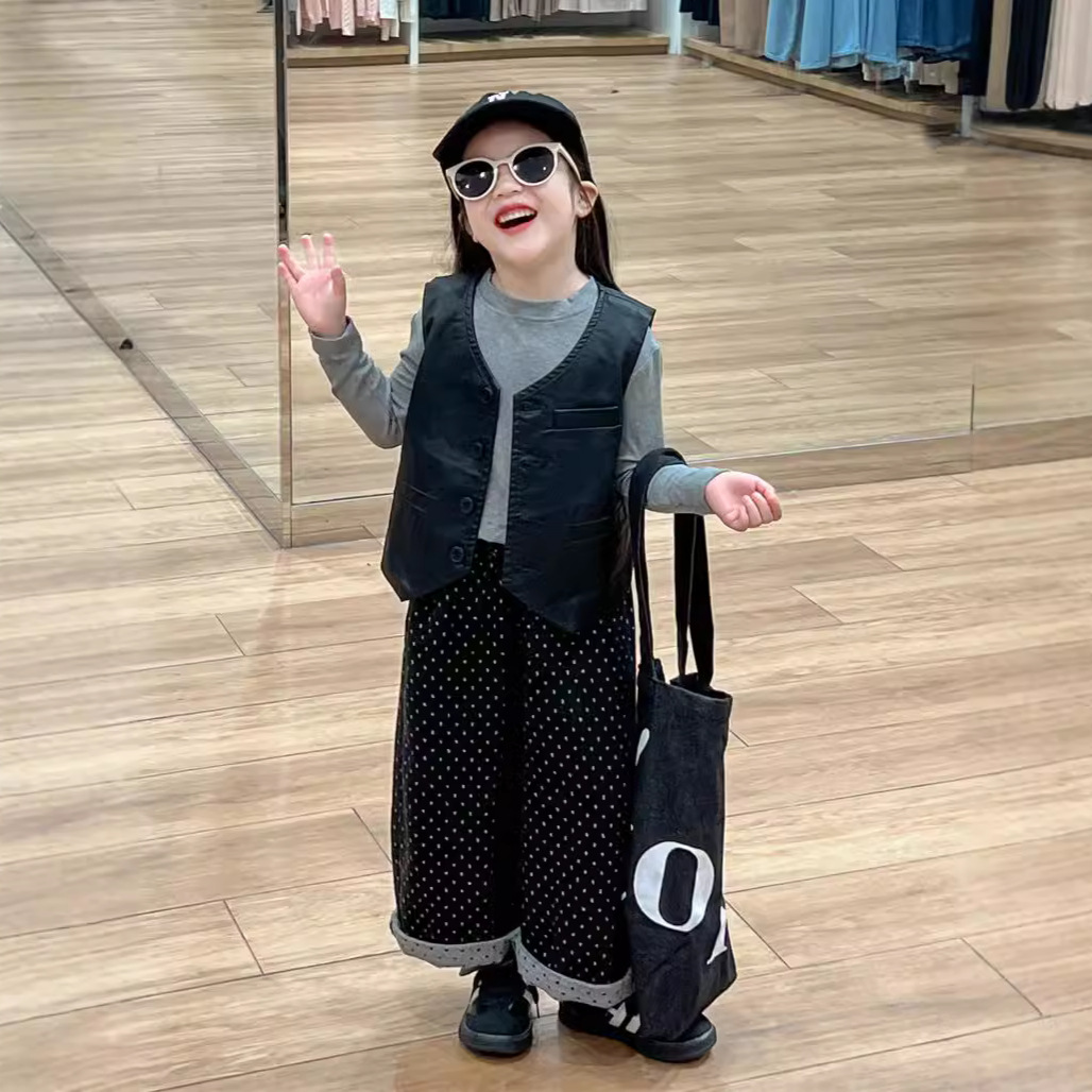 Korean Style Children's Niche Design Fashionable PU Leather Vest Autumn 2024 New Style Trendy Cardigan Vest for Boys and Girls